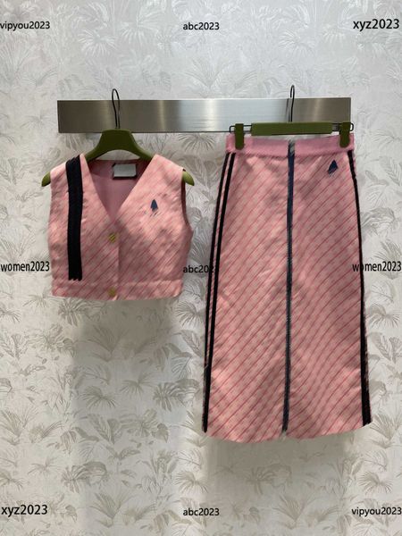 womens designer clothing dresses for woman two piece dress short v-neck vest and woven jacquard patchwork half length skirt, White
womens designer clothing dresses for woman two piece dress short v-neck vest and woven jacquard patchwork half length skirt, White