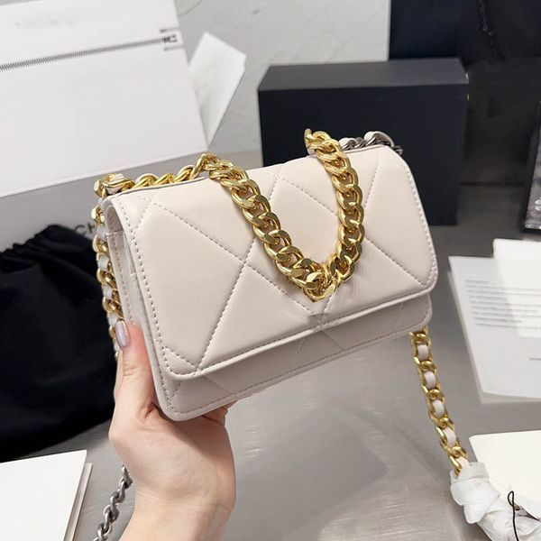 metal handle woc mini women shoulder bag matelasse chain leather quilted classic crossbody clutch coin purse luxury handbag wallet designer
metal handle woc mini women shoulder bag matelasse chain leather quilted classic crossbody clutch coin purse luxury handbag wallet designer