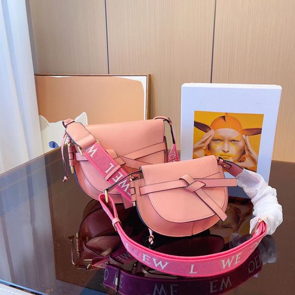 designer saddles bag women's shoulder handbag lowe high-end real cowhide bow clamshell wallet fashion luxury alphabet broadband sub low
designer saddles bag women's shoulder handbag lowe high-end real cowhide bow clamshell wallet fashion luxury alphabet broadband sub low