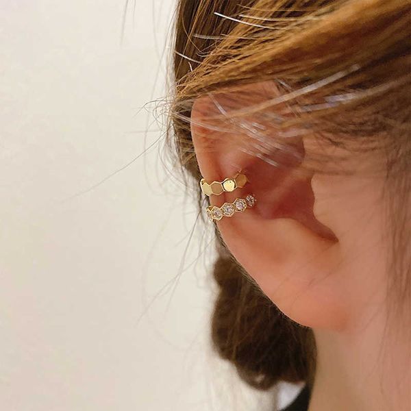 charm korean gold color zircon ear clip earrings for women 2022 new simple c ear cuff non-piercing ear clip set trend jewelry gift aa230519, Golden
charm korean gold color zircon ear clip earrings for women 2022 new simple c ear cuff non-piercing ear clip set trend jewelry gift aa230519, Golden