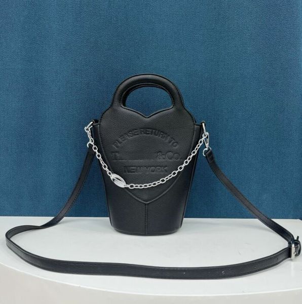 fashion shopping handbags women the tote bags pu leather shoulder bags designer brand letter tifffanys new york messenger bag purse handbag
fashion shopping handbags women the tote bags pu leather shoulder bags designer brand letter tifffanys new york messenger bag purse handbag