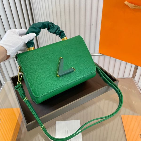 2023 shoulder bags twist lock one handle bag pm mm tote vintage leather designer luxurys handbag shoulder cross body
2023 shoulder bags twist lock one handle bag pm mm tote vintage leather designer luxurys handbag shoulder cross body