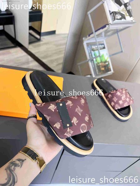 designers pool pillow mules women sandals sunset flat comfort mules padded front strap slippers fashionable easy-to-wear style slides 001, Black
designers pool pillow mules women sandals sunset flat comfort mules padded front strap slippers fashionable easy-to-wear style slides 001, Black