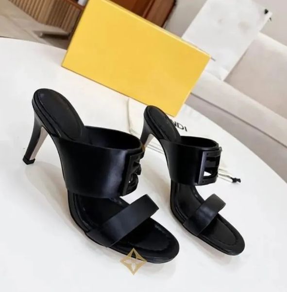 

2023 sandals leather summer high-heeled women's shoes fashion casual designer beach letter slippers 35-42