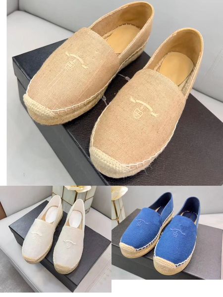 2023 design slippers, sandals, green luxury, not tired feet, simple, with luxury appearance. shoes with wide front, summer fashion beach com, Black
2023 design slippers, sandals, green luxury, not tired feet, simple, with luxury appearance. shoes with wide front, summer fashion beach com, Black