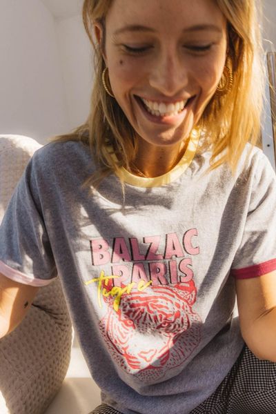 t-shirt super chic grey cotton graphic tee women streetwear fashion women tshirt summer boho for women graphic tshirt oversized tee, White
t-shirt super chic grey cotton graphic tee women streetwear fashion women tshirt summer boho for women graphic tshirt oversized tee, White