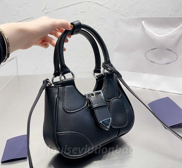 women leather luxurys designers bags bag should leader handbag designer selling lady cross body chain coin purse tote 104043
women leather luxurys designers bags bag should leader handbag designer selling lady cross body chain coin purse tote 104043