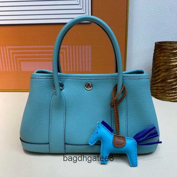 women's h designer totes bag garden tote 2023 party bags layer leisure cow real genuine leather togo portable one-shoulder large capaci
women's h designer totes bag garden tote 2023 party bags layer leisure cow real genuine leather togo portable one-shoulder large capaci
