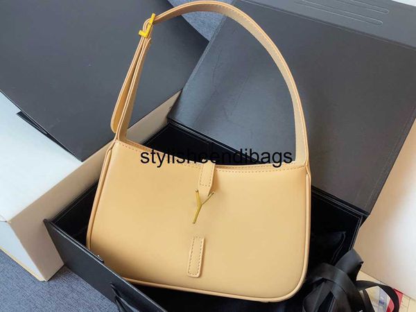 stylisheendibags shoulder bags women handbags luxurys designers bag ladies shoulder bags handbag lady clutch purse retro backpack style tote
stylisheendibags shoulder bags women handbags luxurys designers bag ladies shoulder bags handbag lady clutch purse retro backpack style tote
