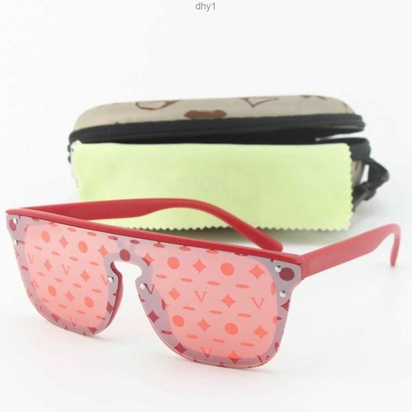new square fashion sunglasses for men women black frame silver mirror flower letter lens driving brand sun glasses outdoor sports eyewear wi, White;black
new square fashion sunglasses for men women black frame silver mirror flower letter lens driving brand sun glasses outdoor sports eyewear wi, White;black