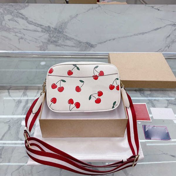 evening bags fashion womens snapshigh texture ladies bag handbag famous camera designer crossbody purse mini small women shoulder 230130
evening bags fashion womens snapshigh texture ladies bag handbag famous camera designer crossbody purse mini small women shoulder 230130