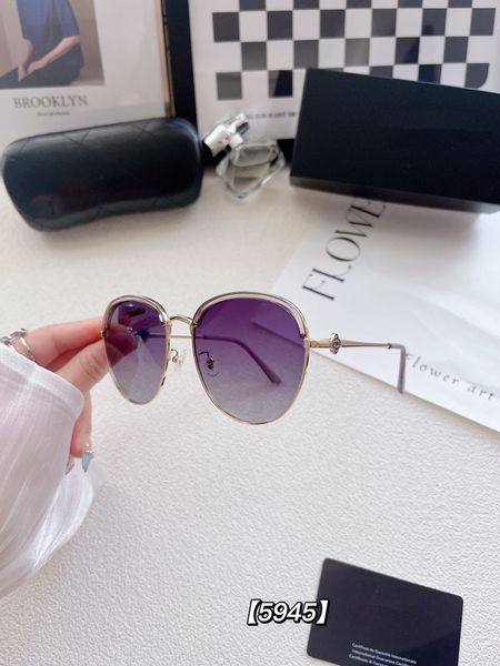 classic sunglasses for women men mirror personality extraordinary beach leisure fashion sunglasses super high-end atmosphere multi-color opt, White;black
classic sunglasses for women men mirror personality extraordinary beach leisure fashion sunglasses super high-end atmosphere multi-color opt, White;black