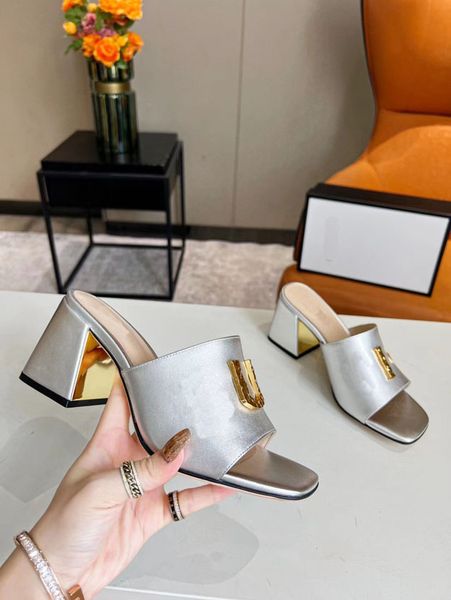 2023 fashion dress thick heel slippers women's high heels exquisite comfortable genuine leather women's square head sandals 35-43, Black
2023 fashion dress thick heel slippers women's high heels exquisite comfortable genuine leather women's square head sandals 35-43, Black