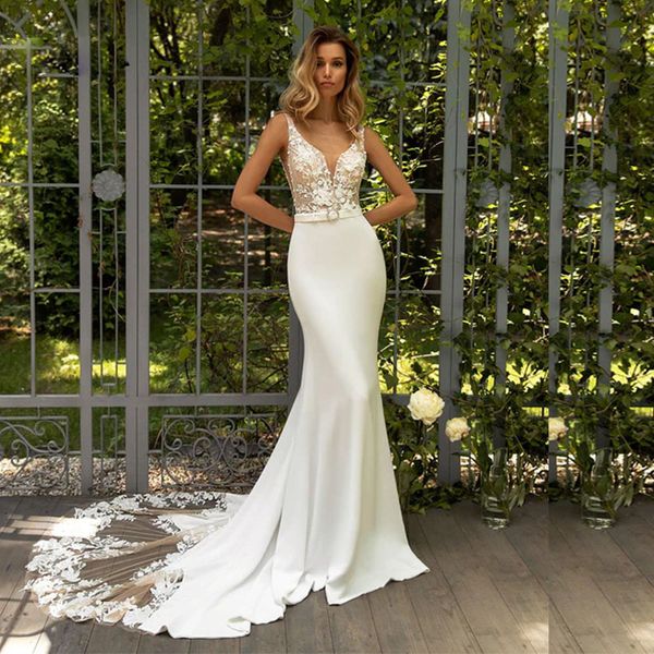 modern splicing train mermaid wedding dresses v-neck appliques backless bridal gown with belt lace hem vestidos de novia, White
modern splicing train mermaid wedding dresses v-neck appliques backless bridal gown with belt lace hem vestidos de novia, White