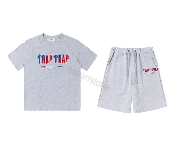 trap star tracksuit men's t shirt designer shirts print letter luxury black and white grey rainbow color summer sports fashion cotton, Gray
trap star tracksuit men's t shirt designer shirts print letter luxury black and white grey rainbow color summer sports fashion cotton, Gray