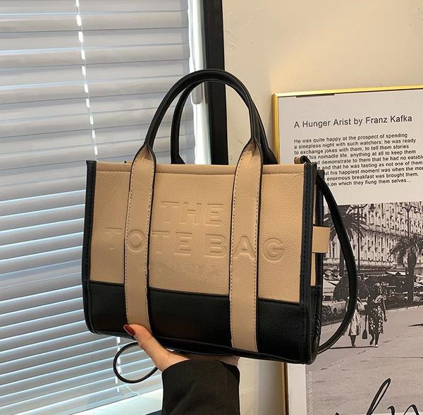 pu leather marc fashion handbags bag with logo large capacity shoulder for women wallets letter printed black rolled letterstote bag multi c
pu leather marc fashion handbags bag with logo large capacity shoulder for women wallets letter printed black rolled letterstote bag multi c