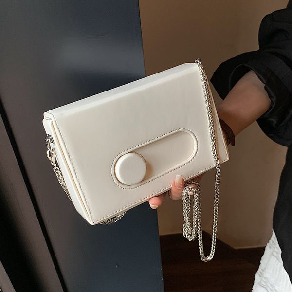 waist bags 2023 summer luxury women chain flap underarm white pink messenger brand evening clutch ins lady chic armpit 23519
waist bags 2023 summer luxury women chain flap underarm white pink messenger brand evening clutch ins lady chic armpit 23519