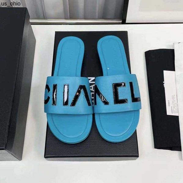 slippers designer women slippers genuine leather flat sandals 2023 summer fashion beach letter drag nude black white brown matte women'
slippers designer women slippers genuine leather flat sandals 2023 summer fashion beach letter drag nude black white brown matte women'