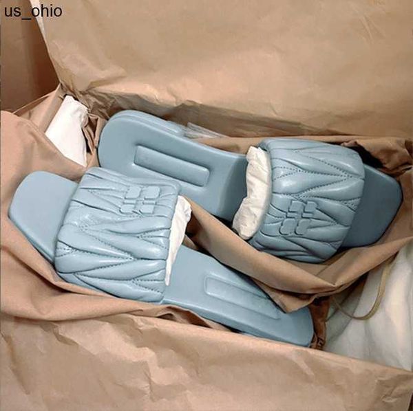 slippers miu designer candy color summer slippers classic women leisure flip flops fashion flat bottom sandal letters luxury ladies wrinkle, Black
slippers miu designer candy color summer slippers classic women leisure flip flops fashion flat bottom sandal letters luxury ladies wrinkle, Black
