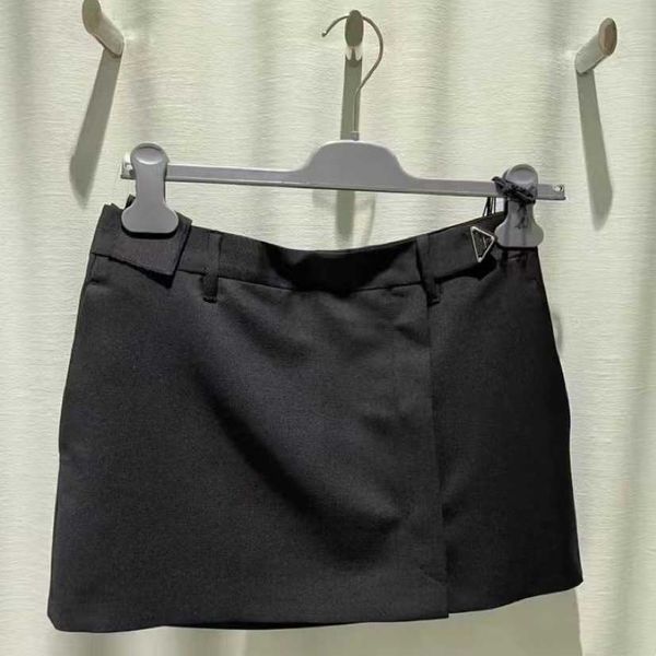 fashion triangle high waist half skirt for women 2023 summer new style casual versatile short skirt, Black
fashion triangle high waist half skirt for women 2023 summer new style casual versatile short skirt, Black