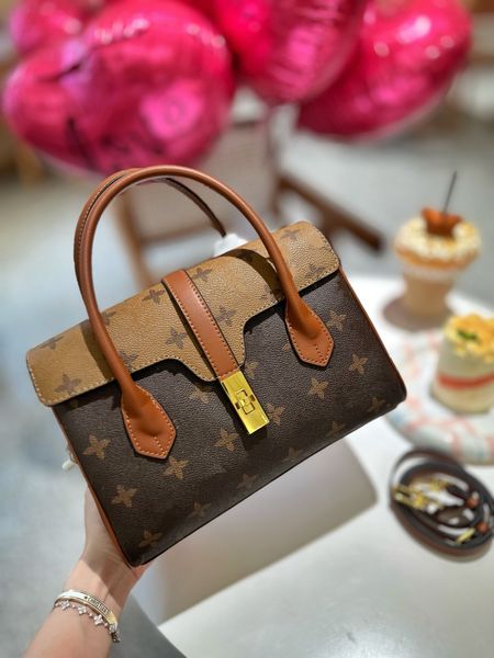 mt luxury designers embossing flower vintage medieval garden bag women handbag messenger genuine leather elegant womens shoulder crossbody b
mt luxury designers embossing flower vintage medieval garden bag women handbag messenger genuine leather elegant womens shoulder crossbody b