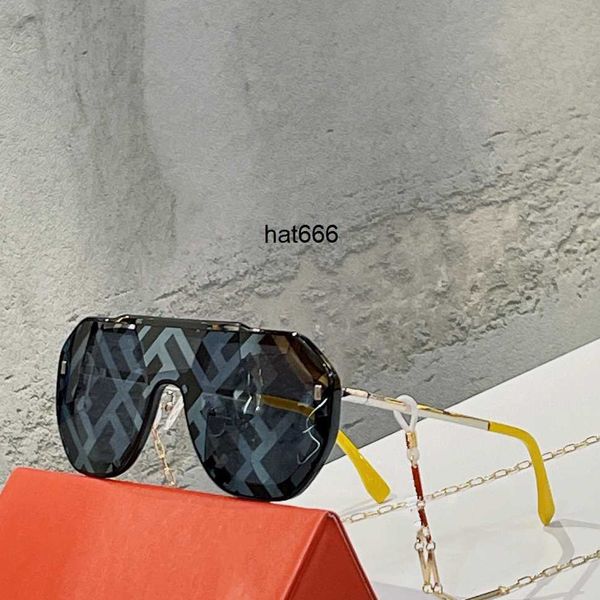 sunglasses for men women summer style anti-ultraviolet retro plate full frame eyeglasses, White;black
sunglasses for men women summer style anti-ultraviolet retro plate full frame eyeglasses, White;black