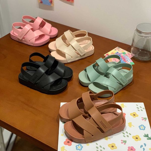sandals korean version kids sandals 2023 summer boys and girls soft sole round toe flat with anti-slippery breathable kids shoes aa230518, Black;red
sandals korean version kids sandals 2023 summer boys and girls soft sole round toe flat with anti-slippery breathable kids shoes aa230518, Black;red