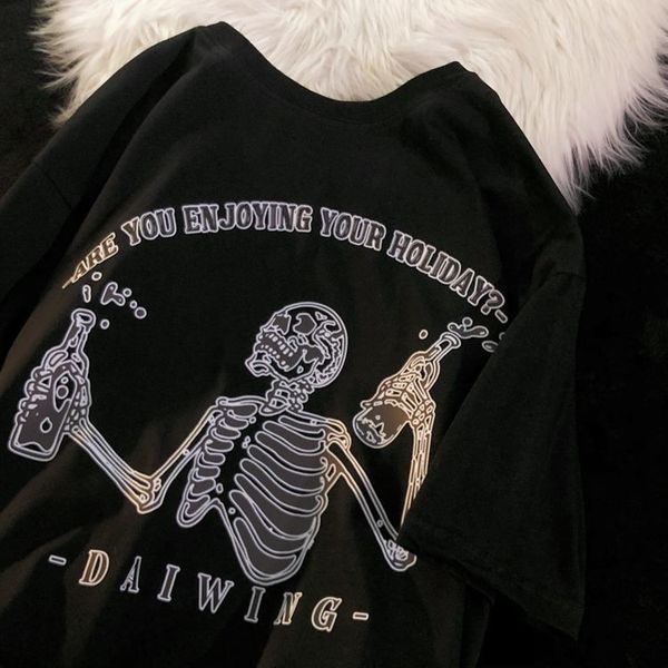 mens tshirts american retro street hiphop soda skull man short sleeved tshirt male ins loose half body shirt streetwear 230518, White;black
mens tshirts american retro street hiphop soda skull man short sleeved tshirt male ins loose half body shirt streetwear 230518, White;black