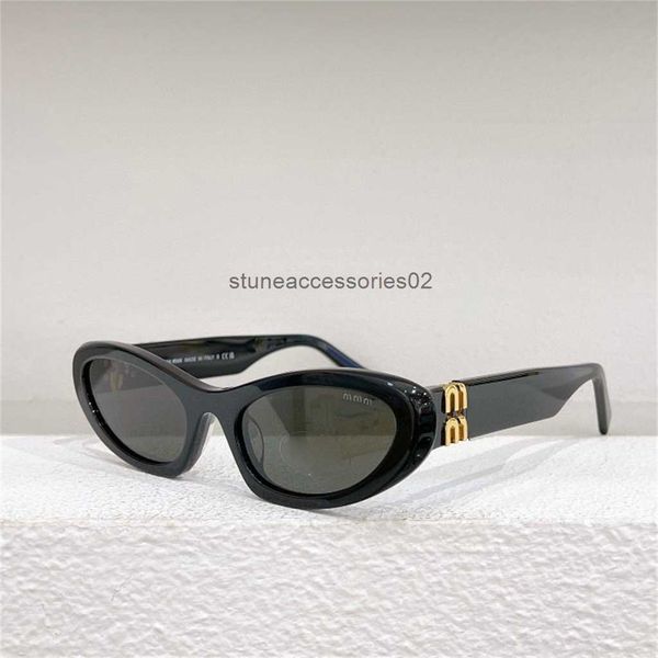 luxury brand designer sunglasses for women fashion gradual color retro sun glasses beach lady summer style female famous uv400 model mu 09ys, White;black
luxury brand designer sunglasses for women fashion gradual color retro sun glasses beach lady summer style female famous uv400 model mu 09ys, White;black