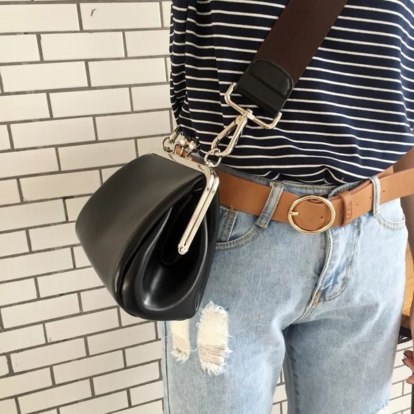 waist bags luxury clip women's crossbody pu leather designer wide strap shoulder large shell messenger bag ladies fashion purses 23519
waist bags luxury clip women's crossbody pu leather designer wide strap shoulder large shell messenger bag ladies fashion purses 23519