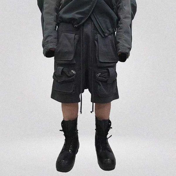 grailz high street loose fashion brand british yappy small pockets american functional tactical capris trend, White;black
grailz high street loose fashion brand british yappy small pockets american functional tactical capris trend, White;black