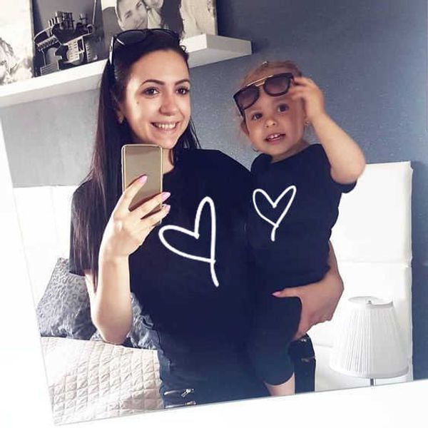 family matching outfits 1 mommy and me heart print matching t-shirt mom and son daughter home clothing g220519, Blue
family matching outfits 1 mommy and me heart print matching t-shirt mom and son daughter home clothing g220519, Blue