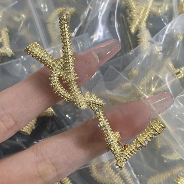 13 style luxury brand designer simple letter y pins brooches women gold ysltiy cape buckle brooch suit pin wedding party jewelry accessories, Gray
13 style luxury brand designer simple letter y pins brooches women gold ysltiy cape buckle brooch suit pin wedding party jewelry accessories, Gray