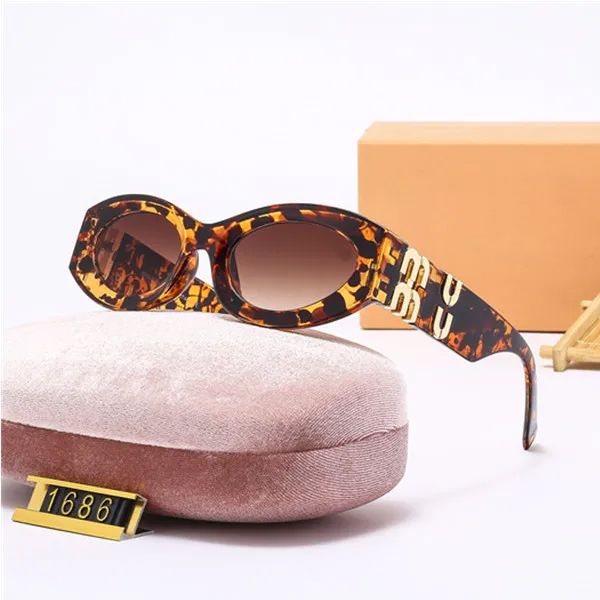 fashion designer sunglasses classic eyeglasses goggle outdoor beach sun glasses for man woman 5 color optional, White;black
fashion designer sunglasses classic eyeglasses goggle outdoor beach sun glasses for man woman 5 color optional, White;black
