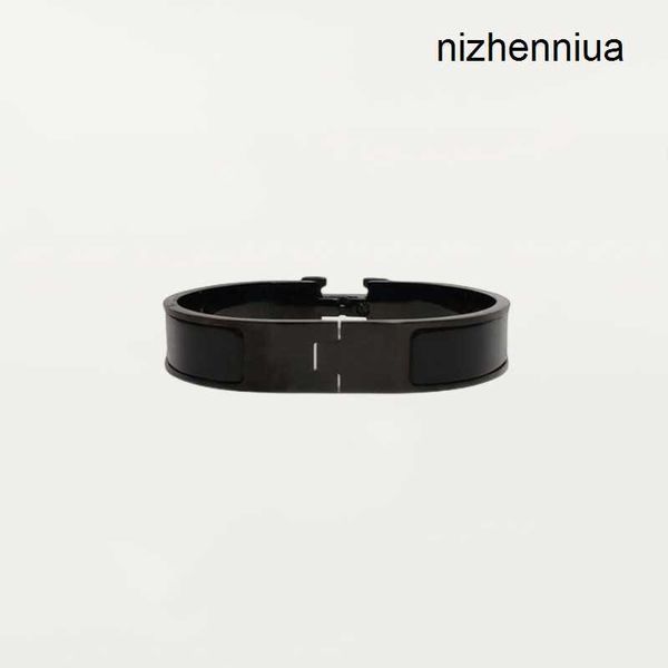 classic h letter bracelet 18k gold bracelet mens luxury brand enamel bracelet women birthday mother' day jewelry holiday gifts, Black
classic h letter bracelet 18k gold bracelet mens luxury brand enamel bracelet women birthday mother' day jewelry holiday gifts, Black