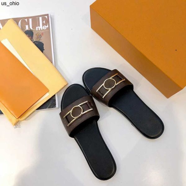 slippers designer comfort sandal slippers women leather shoes womens luxury metal decoration slipper summer casual shoe beach flip flops siz, Black
slippers designer comfort sandal slippers women leather shoes womens luxury metal decoration slipper summer casual shoe beach flip flops siz, Black