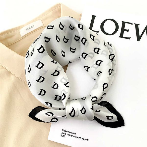 luxury brand print headband scarf women fashion silk satin hair band bag wrist foulard bandana neckerhicef shawl wraps hijab new g220513, Blue;gray
luxury brand print headband scarf women fashion silk satin hair band bag wrist foulard bandana neckerhicef shawl wraps hijab new g220513, Blue;gray