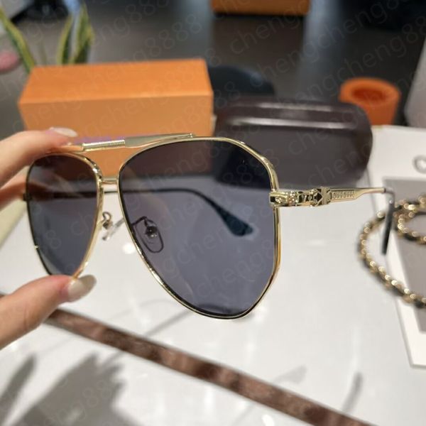 black cyclone mask sunglasses fashion couple designer sunglasses for women mens - new original packaging with box label3074, White;black
black cyclone mask sunglasses fashion couple designer sunglasses for women mens - new original packaging with box label3074, White;black