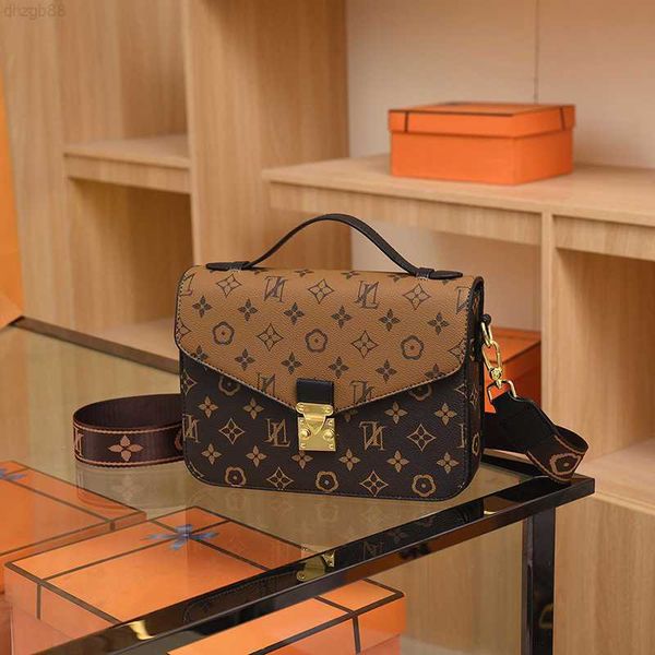designer bag tote luxurys designers bags crossbodys women handbag messenger oxidizing leather metis elegant shoulder crossbody bag shopping
designer bag tote luxurys designers bags crossbodys women handbag messenger oxidizing leather metis elegant shoulder crossbody bag shopping