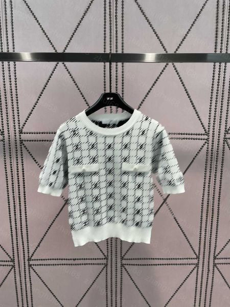 23ss womens knits womens designer clothing spring and summer new plaid logo jacquard knitted short sleeve womens clothes, White
23ss womens knits womens designer clothing spring and summer new plaid logo jacquard knitted short sleeve womens clothes, White