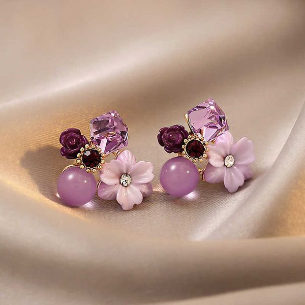 charm purple crystal flower stud earrings for woman korean fashion jewelry wedding party girl elegance set accessories aa230519, Golden
charm purple crystal flower stud earrings for woman korean fashion jewelry wedding party girl elegance set accessories aa230519, Golden