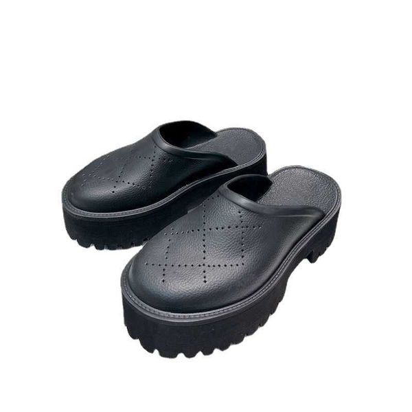 slippers 2023 men's and women's sandals classic flat slippers leather rubber platform flip-flops bottoms beach s loafers 35-45 x23, Black
slippers 2023 men's and women's sandals classic flat slippers leather rubber platform flip-flops bottoms beach s loafers 35-45 x23, Black