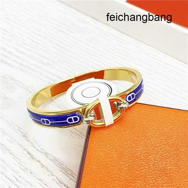 single bangle bracelets for woman designer h home pig nose senior sense exquisite luxury bracelets men temperament fashion jewelry he01 1m4l, Black
single bangle bracelets for woman designer h home pig nose senior sense exquisite luxury bracelets men temperament fashion jewelry he01 1m4l, Black