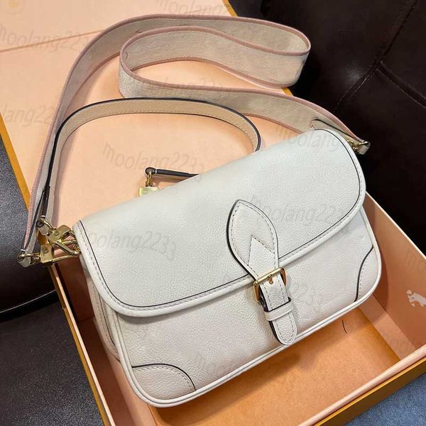 m46386 new women designer shoulder bag diane handbag genuine leather monogram crossbody bags lady's purse clutch tote with flower long
m46386 new women designer shoulder bag diane handbag genuine leather monogram crossbody bags lady's purse clutch tote with flower long