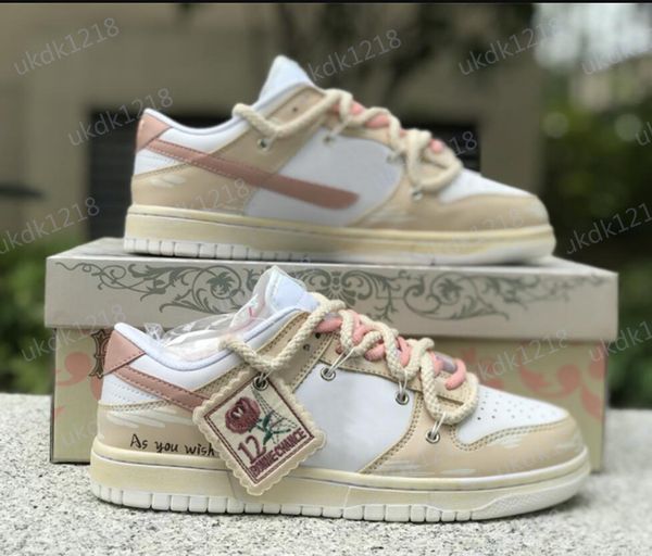 court shoes borough sb low gs white metallic red bronze rose dk skate sneakers dh9765-100
court shoes borough sb low gs white metallic red bronze rose dk skate sneakers dh9765-100