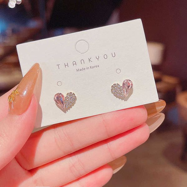 charm fashion rhinestone stitching heart small stud earrings pink girls daily wear earrings girl gift jewelry 2022 aa230519, Golden
charm fashion rhinestone stitching heart small stud earrings pink girls daily wear earrings girl gift jewelry 2022 aa230519, Golden