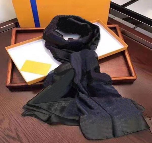 2021 fashion silk scarf warm highend scarf style accessories simple retro men and women8212447, Blue;gray 
2021 fashion silk scarf warm highend scarf style accessories simple retro men and women8212447, Blue;gray