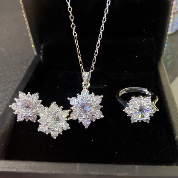 fashionable and popular sunflower necklace women's set with flower petals micro inlaid with diamond open ring earrings, Silver
fashionable and popular sunflower necklace women's set with flower petals micro inlaid with diamond open ring earrings, Silver