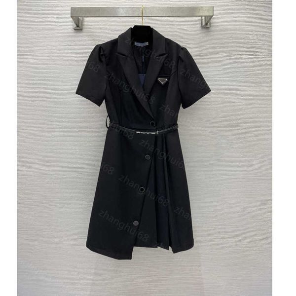 23ss summer dresses women dress womens designer clothing logo badge irregular pleated waist slimming short sleeve suit dress distribution be, Black;gray
23ss summer dresses women dress womens designer clothing logo badge irregular pleated waist slimming short sleeve suit dress distribution be, Black;gray