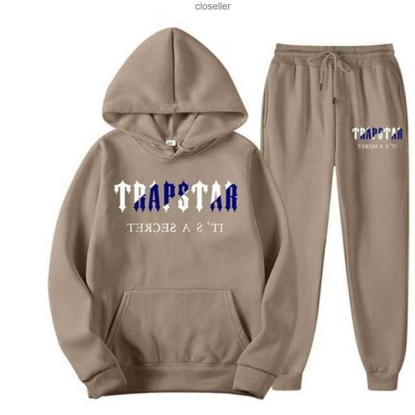 men's t shirts 2022 brand trapstar printed sportswear men 15 colors warm two pieces set loose hoodie sweatshirt pants jogging 93csj, White;black
men's t shirts 2022 brand trapstar printed sportswear men 15 colors warm two pieces set loose hoodie sweatshirt pants jogging 93csj, White;black